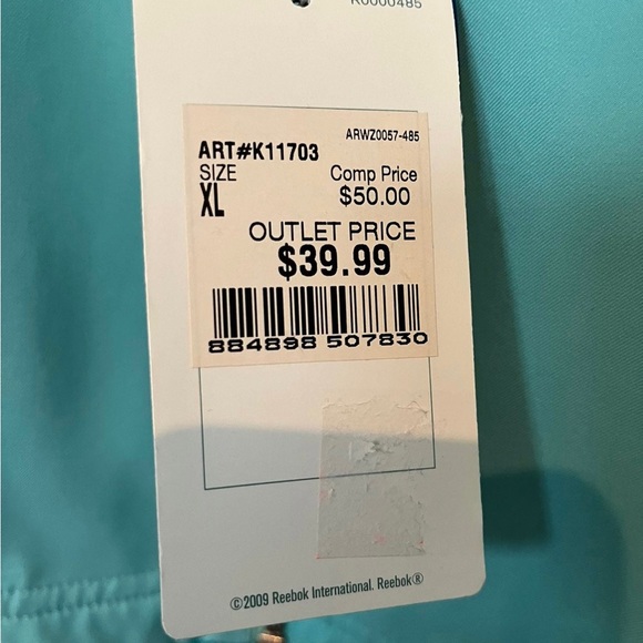 Women’s Reebok jacket - Picture 3 of 4